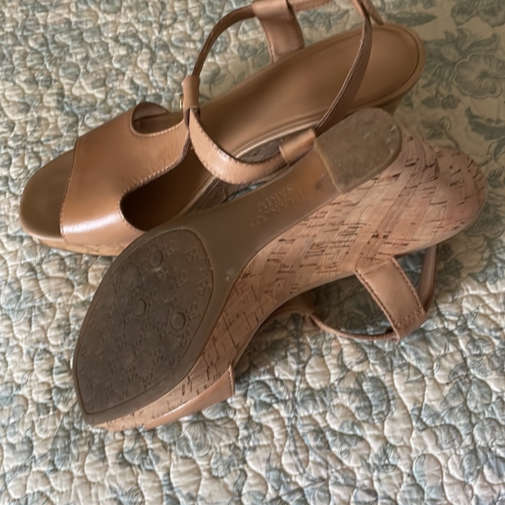 Sandals - Picture 3 of 5